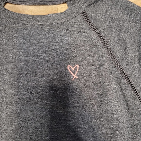 Victoria secret shirt - Picture 5 of 8